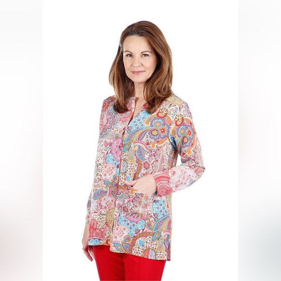 NWT- Joan Rivers, Classics Collection, Printed Textured Blouse, Long Sleeves - Picture 1 of 9